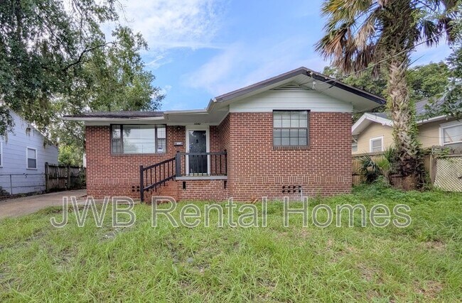 Photo - 1242 11th St E Casa