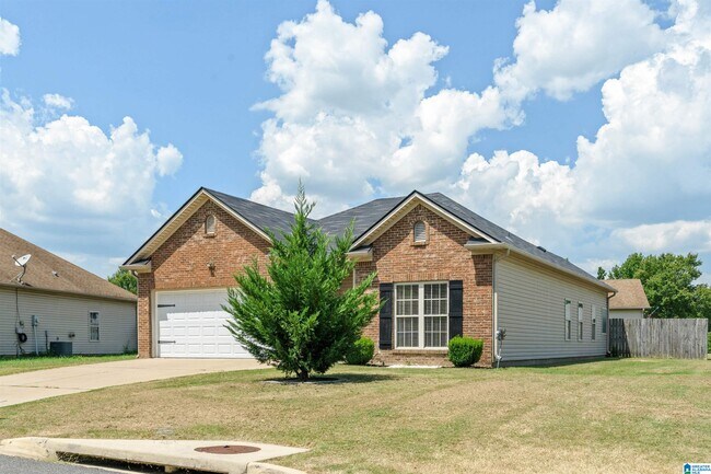 Photo - 992 Meriweather Dr