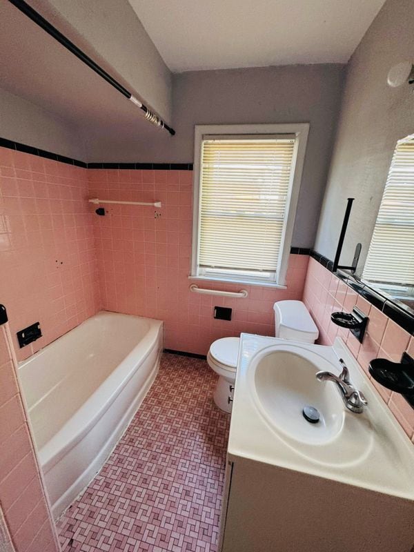 Photo - 15318 Whitcomb