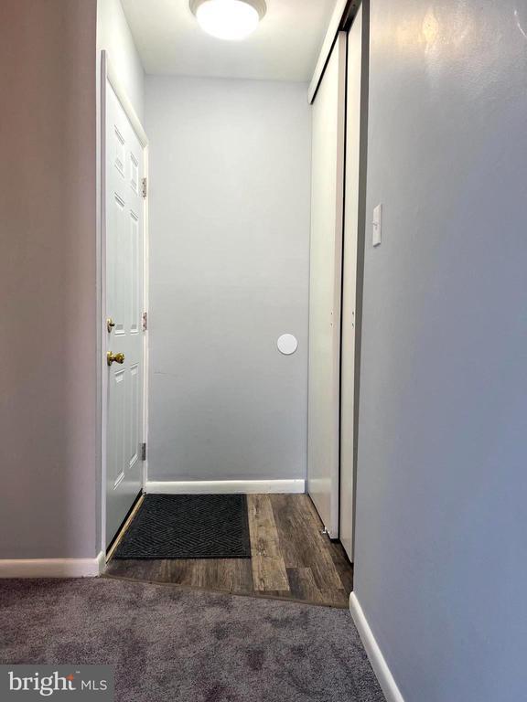 Building Photo - 333 Lacey Ave Unit B8
