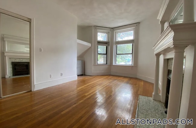 Photo - 1254 Commonwealth Ave Unidad 4