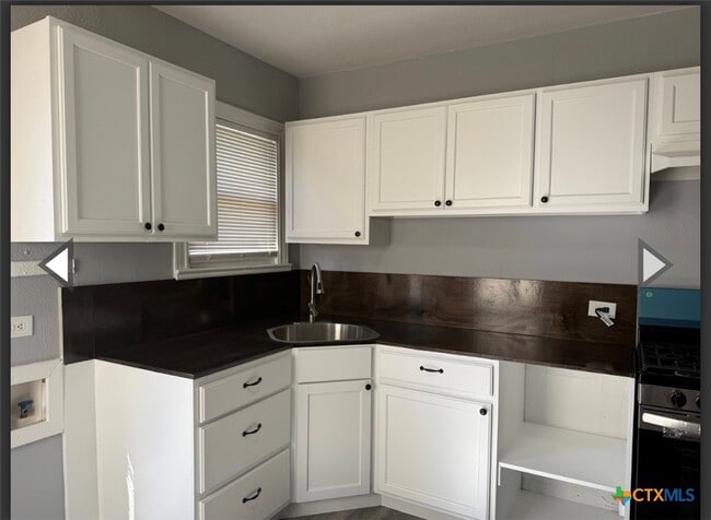 Photo - 1003 E Sabine St