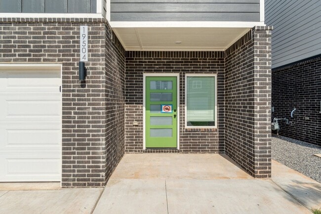 Photo - 19506 Molly Dr