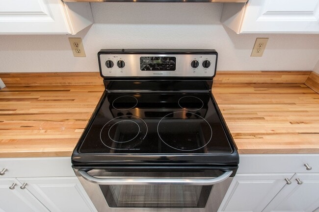 Photo - JM-Cram*** Unit #B