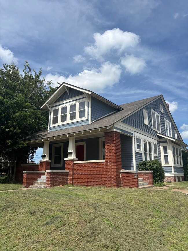 Photo - 703 N Atlanta Ave