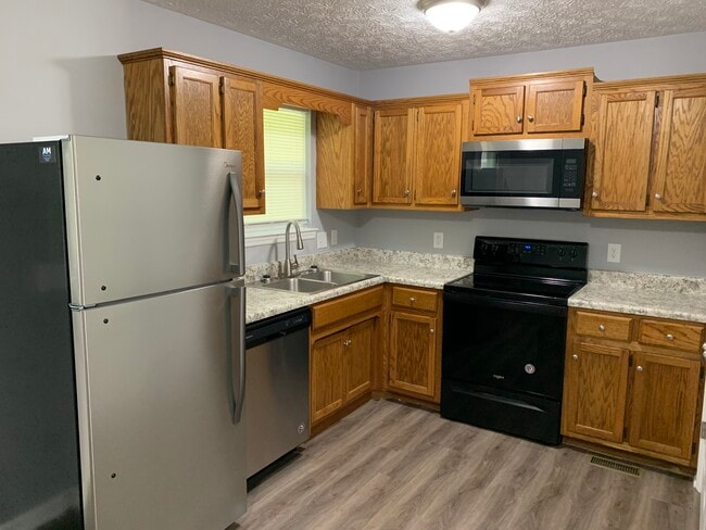 Kitchen - 309 N Franklin Ave Unit B