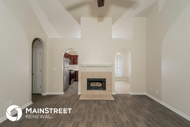 Photo - 4832 Longmeadow Dr