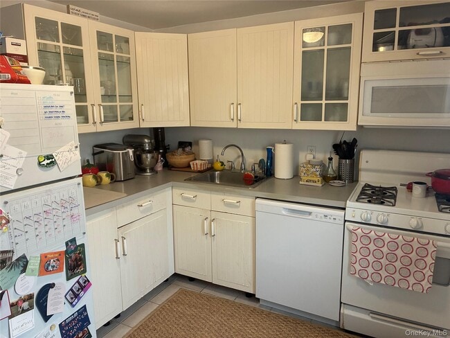 Photo - 375 W Fulton St