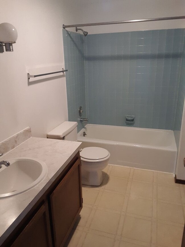 Photo - 46 Ash St Unit 46-D