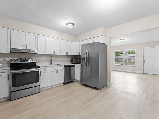 Photo - 5880 NW 19th St Unit A