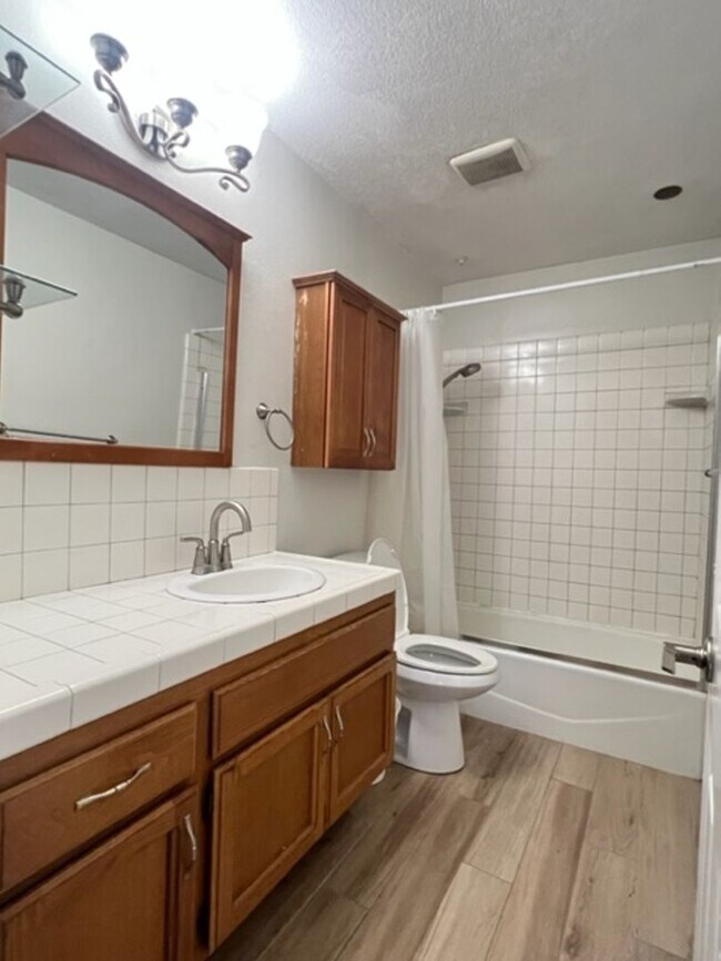 Photo - Los Caballeros #427 Unidad 427