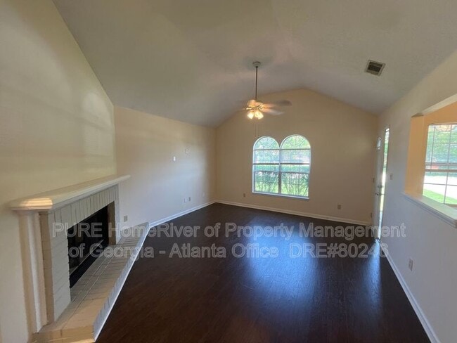 127 Redford Dr