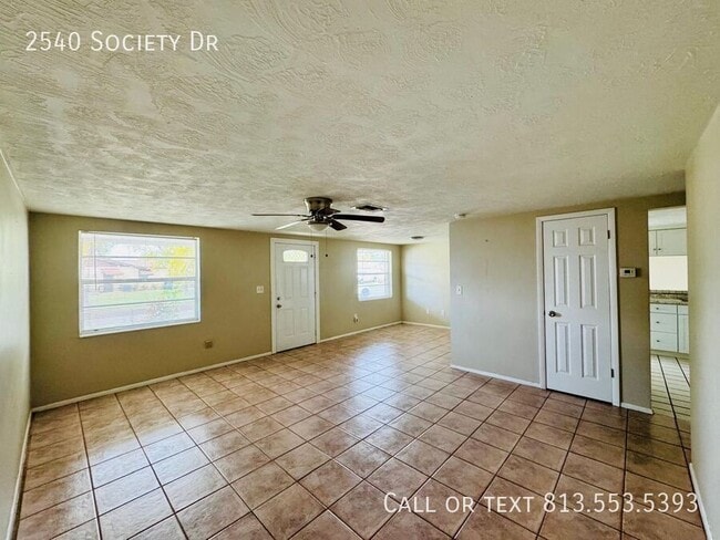 Photo - 2540 Society Dr