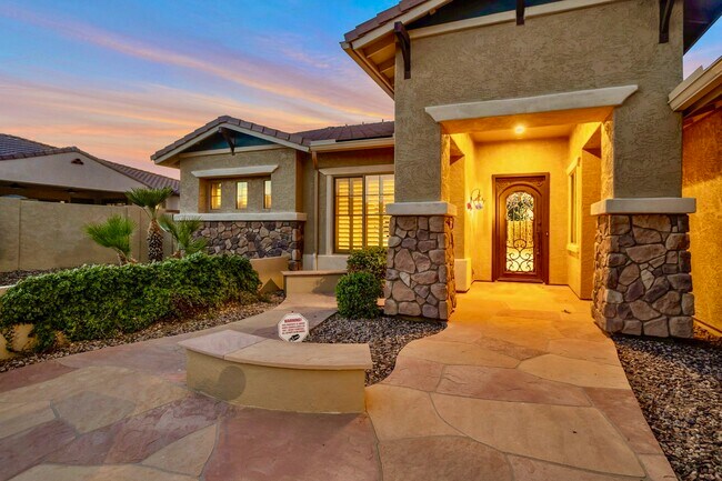 Photo - 3750 E SAWTOOTH DR