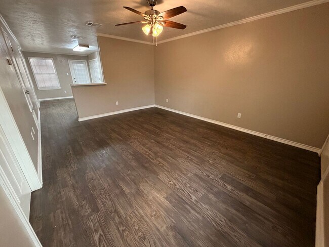 Photo - Hillstone On The Parkway