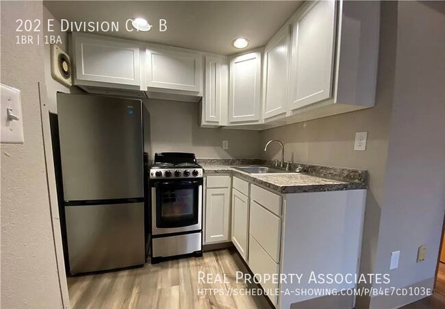 Photo - 202 E Division Ct Unit B