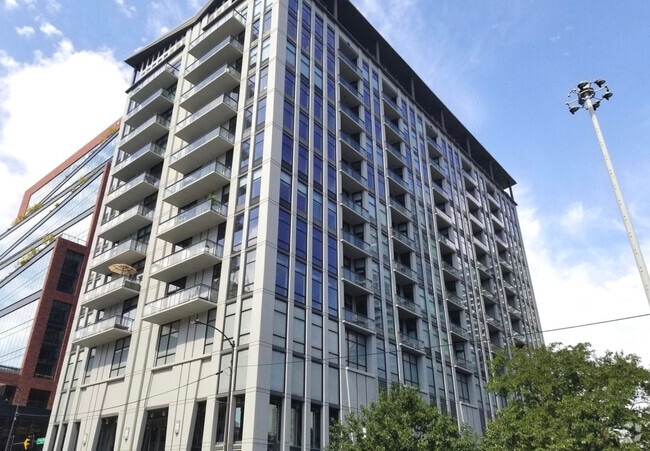 Building Photo - 740 W Fulton St Unit 905 Rental