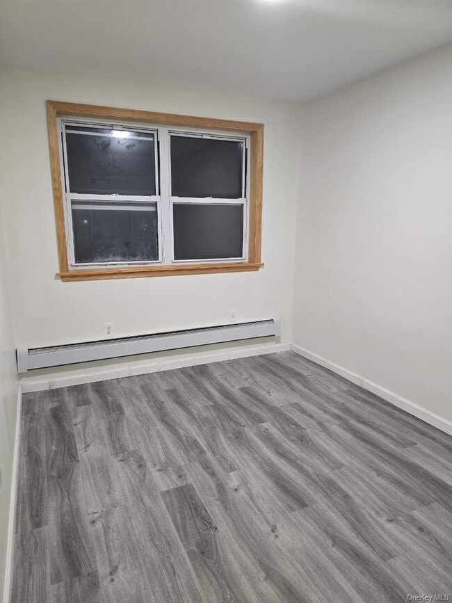 Photo - 57-22 Kissena Blvd