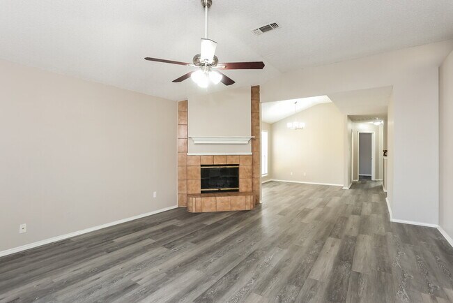 Photo - 5907 King William Dr