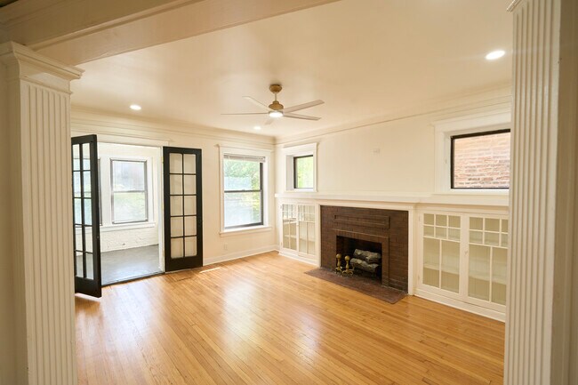 Photo - 6142 S Rhodes Ave Unit 1