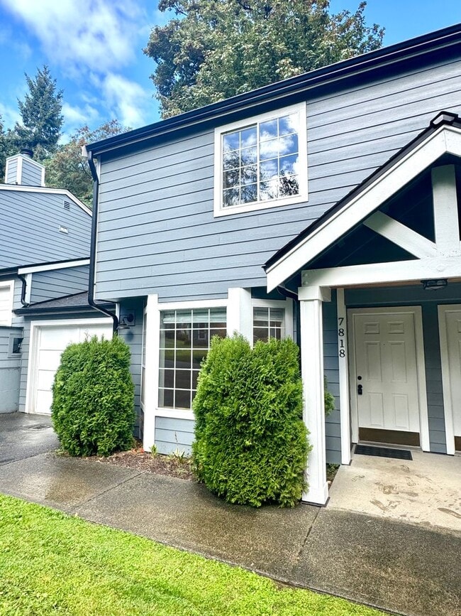 Photo - Prime Gig Harbor Location – Modern 2-Bedro...
