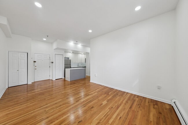 Photo - 319 Barrow St Unit 6a