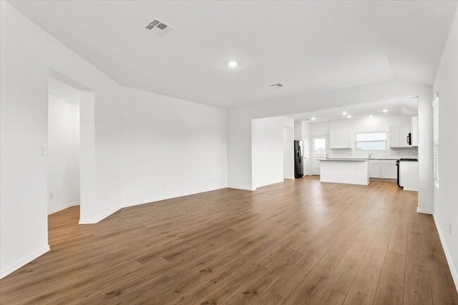 Photo - 104 Winged Foot Ct