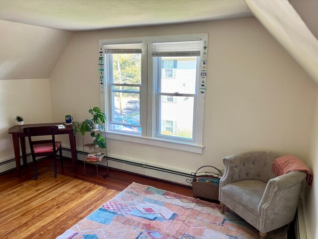 Living room - 262 Pleasant St Unit 2