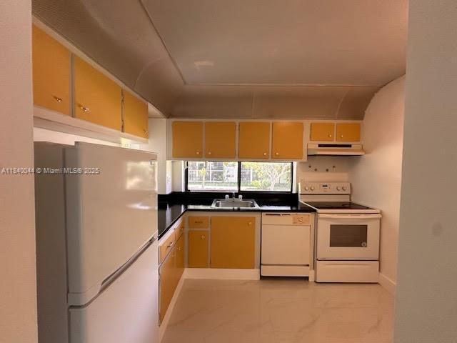 Building Photo - 1 bedroom in sunny Isles Beach FL 33160 Rental