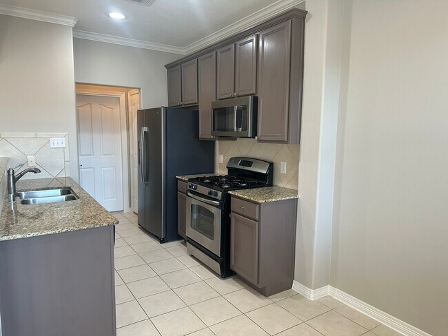 Photo - 8905 Keymill Dr