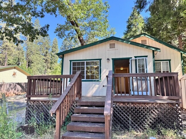 Building Photo - Cute Little House in Grass Valley