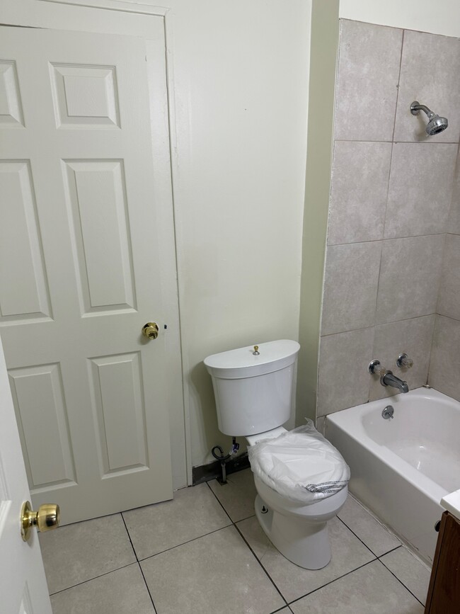 Photo - 2414 Mallery St