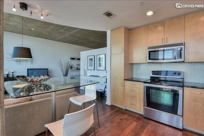 Photo - 5925 Almeda Rd Unit 11607