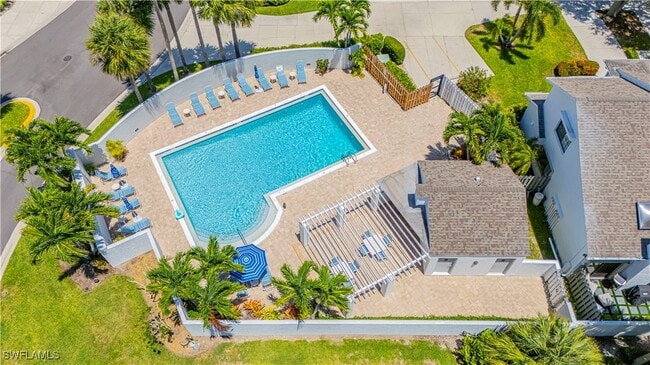 Photo - 870 Meadowland Dr