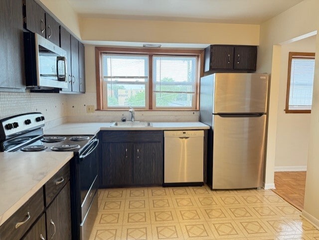 Photo - 5240 Galitz St