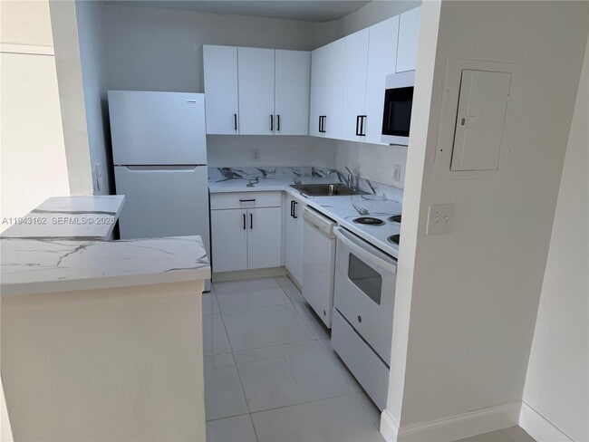 Photo - 10773 Cleary Blvd Unit 104