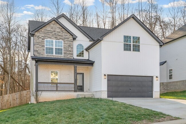 Photo - 3 Bedroom 2 1/2 Bath Dog Friendly Home For Rent!