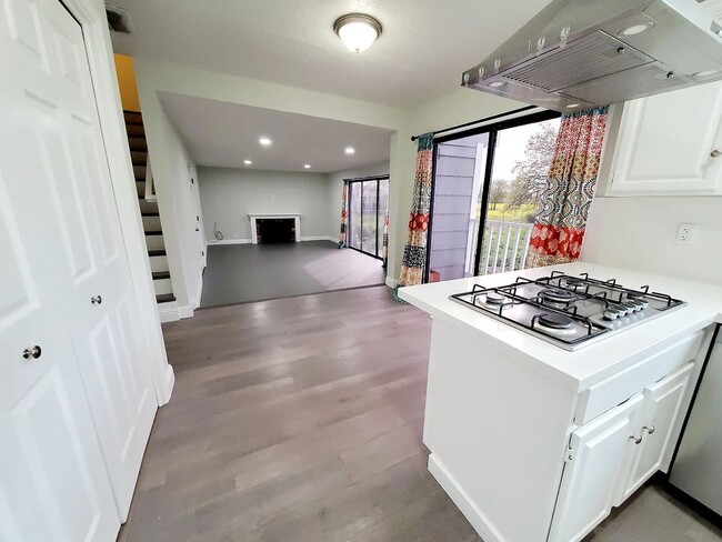 Photo - Spacious 2 Story Home With Lincoln Schools
