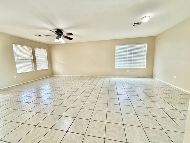 Fabulous 3-Bedroom home For Rent!!