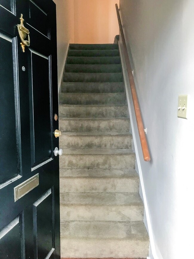 Photo - Summerville Townhome with Fully Equipped K...