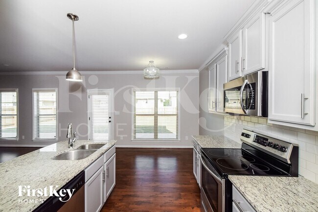 Photo - 609 Waterstone Dr