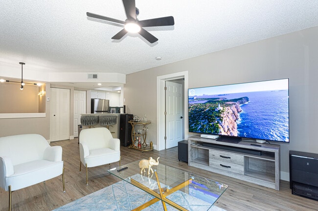 Building Photo - 4149 N Haverhill Rd Unit 1617