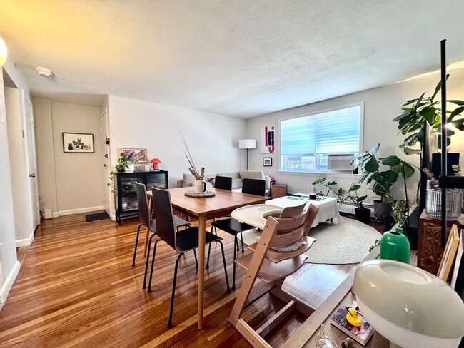 14 Vinal St Unit 1
