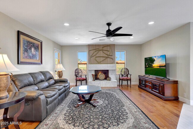 Photo - 9214 W Kerry Ln