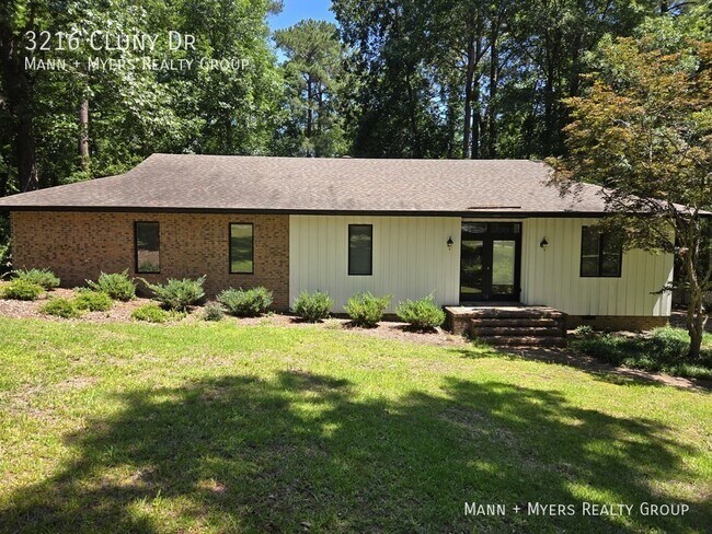 Photo - 3216 Cluny Dr