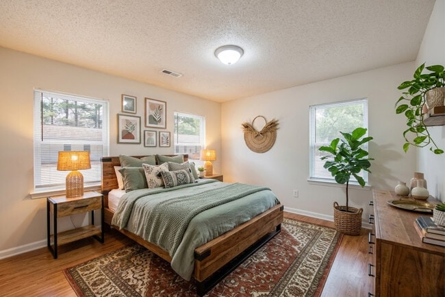 Photo - Riverbend Apartments