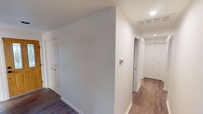 Photo - Lake Oswego Gem!!!  Single Level Ranch - Newly Updated