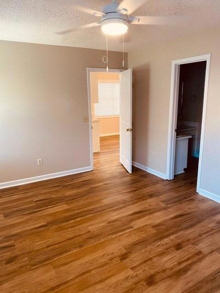 Photo - 103 Shea Dr