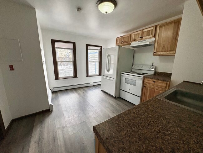 Photo - 17 School St Unit C