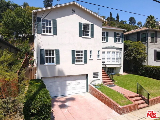 Building Photo - 2547 Canyon Dr Rental